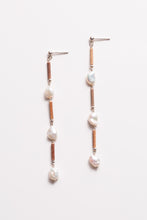 画像をギャラリービューアに読み込む, BEADS LINE DROP PEARL EARRINGS