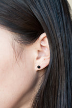 画像をギャラリービューアに読み込む, SINGLE STUD EARRING_VT1