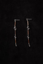 画像をギャラリービューアに読み込む, BEADS SAG DROP CRYSTAL QUARTZ EARRINGS
