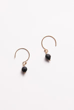 画像をギャラリービューアに読み込む, ROUND FRENCH HOOK EARRINGS _ VT1
