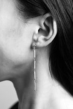 画像をギャラリービューアに読み込む, SILVER BEADS STRAIGHT 4 EARRINGS
