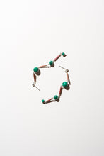 画像をギャラリービューアに読み込む, BEADS SAG DROP MALACHITE EARRINGS
