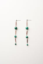 画像をギャラリービューアに読み込む, BEADS SAG DROP MALACHITE EARRINGS
