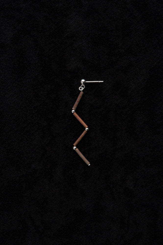 BEADS ZIGZAG EARRING